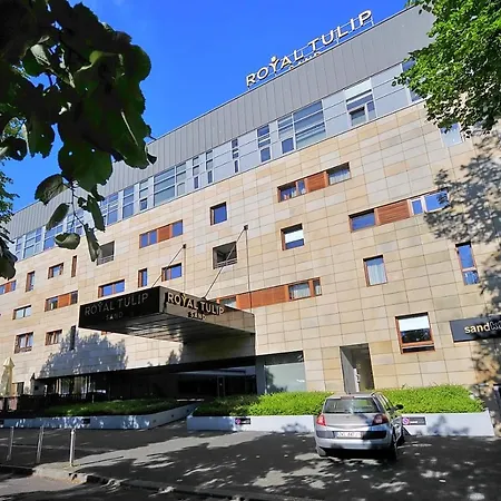 119 W Pieciogwiazdkowym Royal Tulip Plaza Tuz Tuz Dobruk 아파트 *