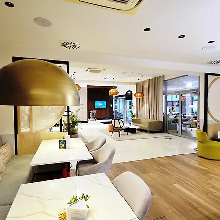 119 W Pieciogwiazdkowym Royal Tulip Plaza Tuz Tuz Dobruk * Колобжег