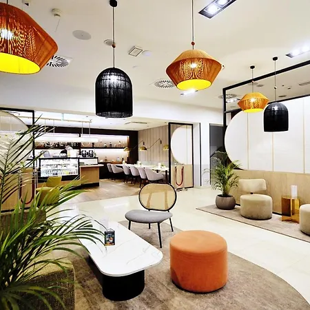 Апартаменти 119 W Pieciogwiazdkowym Royal Tulip Plaza Tuz Tuz Dobruk